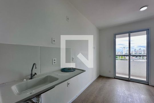 Studio de kitnet/studio para alugar com 1 quarto, 20m² em Jardim Aeroporto, São Paulo