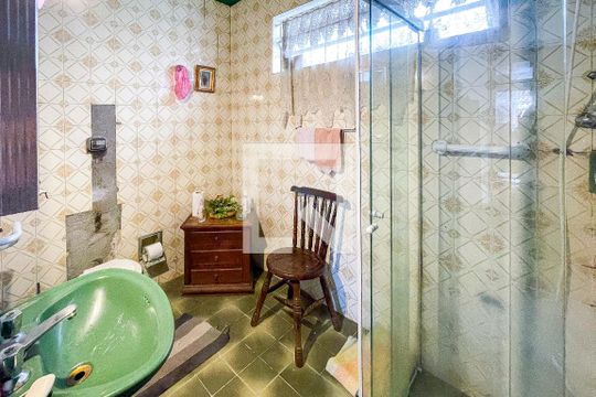 Banheiro de casa para alugar com 3 quartos, 250m² em Pinheiros, São Paulo