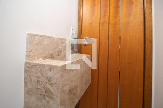 Lavabo de casa de condomínio à venda com 3 quartos, 115m² em Parque Vitoria, São Paulo