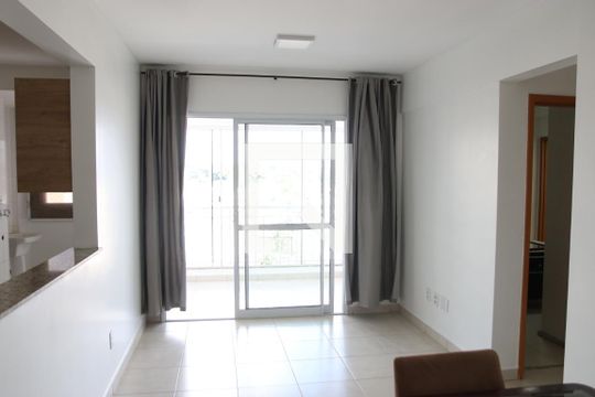 Apartamento para alugar com 3 quartos, 79m² em Setor Goiânia 2, Goiânia