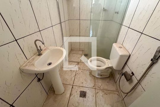 Banheiro de casa à venda com 3 quartos, 180m² em Novo Eldorado, Contagem