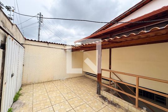 Área comum de casa à venda com 3 quartos, 180m² em Novo Eldorado, Contagem