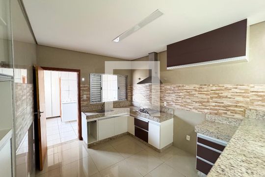 Cozinha de casa à venda com 8 quartos, 358m² em Novo Eldorado, Contagem