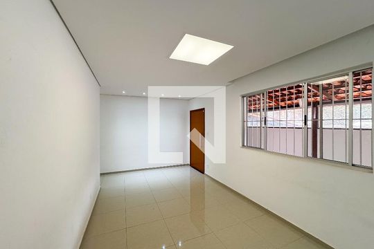 Sala de casa à venda com 8 quartos, 358m² em Novo Eldorado, Contagem