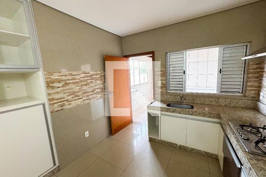Cozinha de casa à venda com 8 quartos, 358m² em Novo Eldorado, Contagem