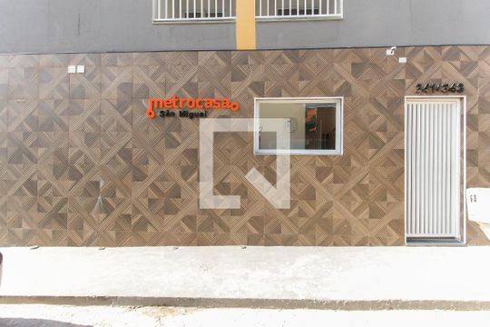 Fachada de apartamento à venda com 2 quartos, 34m² em Vila Curuçá Velha, São Paulo