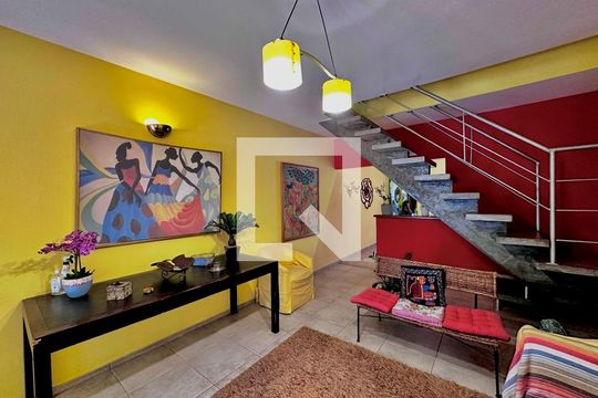 Sala de casa à venda com 2 quartos, 114m² em Jardim Arpoador, São Paulo
