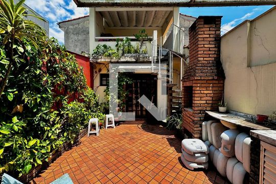 Quintal de casa à venda com 2 quartos, 114m² em Jardim Arpoador, São Paulo