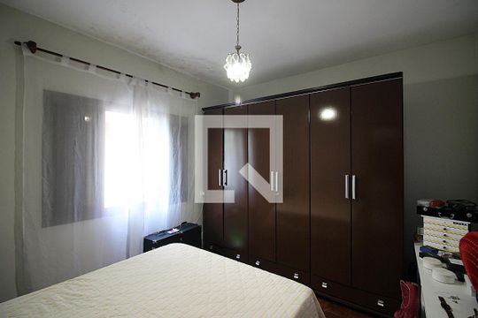 Suíte 1 de casa à venda com 2 quartos, 260m² em Baeta Neves, São Bernardo do Campo