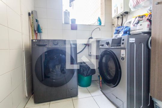 Área de Serviço de apartamento à venda com 2 quartos, 73m² em Jardim Tupanci, Barueri