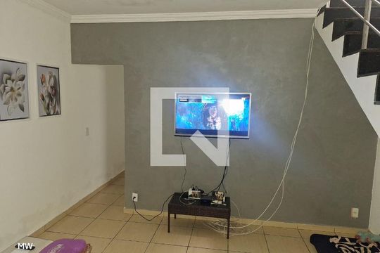 Sala de casa à venda com 3 quartos, 180m² em São João Batista, Belo Horizonte