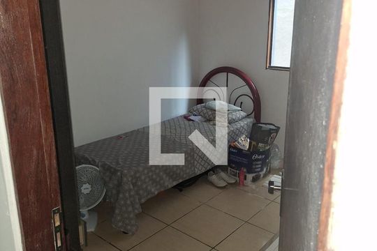 Quarto de casa à venda com 3 quartos, 180m² em São João Batista, Belo Horizonte
