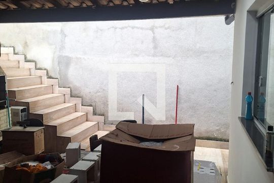 Área Externa de casa à venda com 3 quartos, 180m² em São João Batista, Belo Horizonte