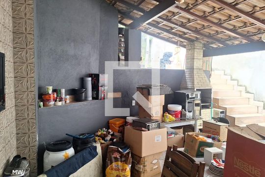 Área Externa de casa à venda com 3 quartos, 180m² em São João Batista, Belo Horizonte