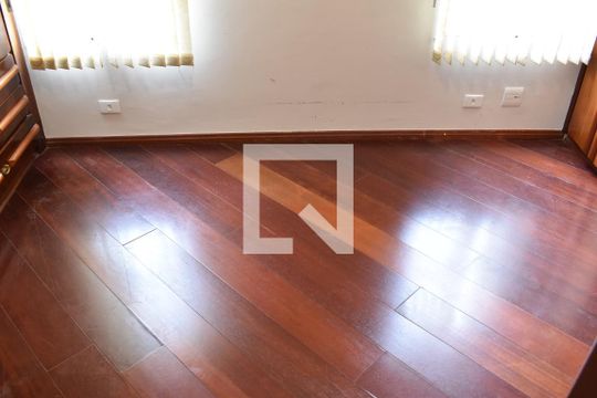 Suíte de apartamento para alugar com 3 quartos, 130m² em Bigorrilho, Curitiba