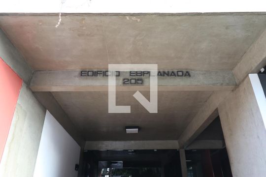 Fachada de apartamento para alugar com 2 quartos, 117m² em Vila Ipojuca, São Paulo