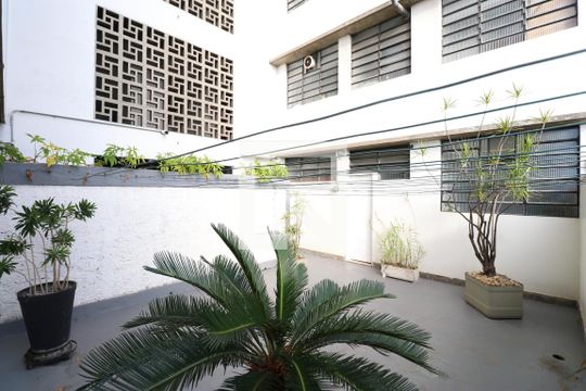 Área comum de apartamento para alugar com 2 quartos, 117m² em Vila Ipojuca, São Paulo