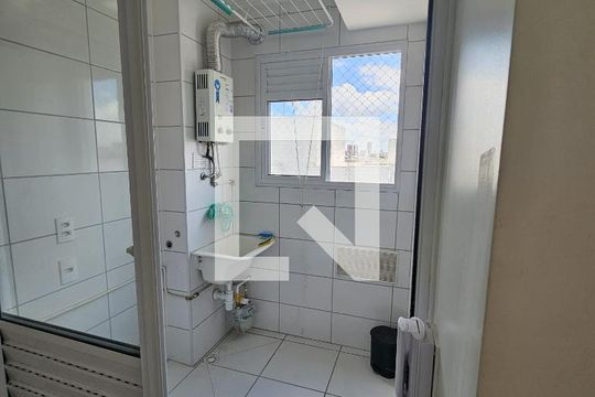 Lavanderia de apartamento à venda com 1 quarto, 32m² em Jardim Teresa, São Paulo