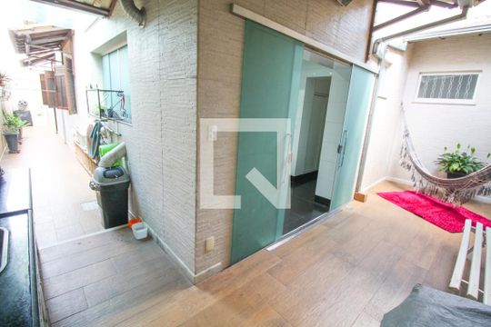 Área comum de casa à venda com 5 quartos, 471m² em Ouro Preto, Belo Horizonte