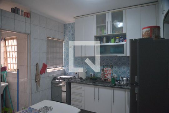 Cozinha de apartamento à venda com 2 quartos, 64m² em Vila Príncipe de Gales, Santo André