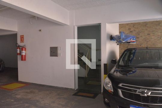 Garagem de apartamento à venda com 2 quartos, 64m² em Vila Príncipe de Gales, Santo André