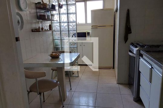 Cozinha de apartamento à venda com 2 quartos, 58m² em Pinheiros, São Paulo