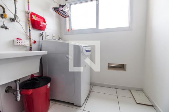 Área de Serviço de apartamento à venda com 2 quartos, 60m² em Jardim Tupanci, Barueri