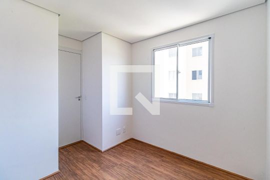 Quarto 01 de apartamento para alugar com 2 quartos, 33m² em Jardim Celeste, São Paulo