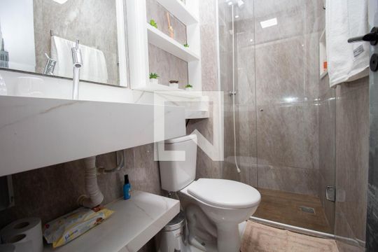 Banheiro da Suíte de kitnet/studio para alugar com 1 quarto, 35m² em Qmsw 6, Brasília
