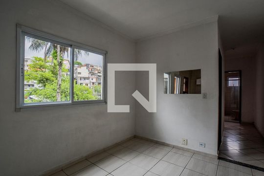 Apartamento para alugar com 2 quartos, 47m² em Jardim Guarará, Santo André