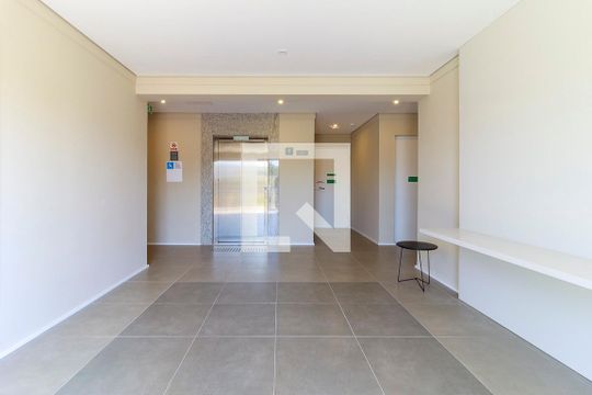 Hall Social de apartamento para alugar com 1 quarto, 29m² em Vila das Belezas, São Paulo