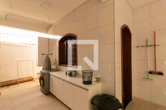 Área de Serviço de casa à venda com 4 quartos, 354m² em Santa Monica, Belo Horizonte