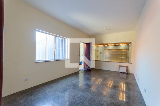 Casa à venda com 3 quartos, 214m² em Jardim Marisa, São Paulo