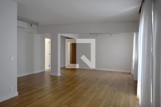 Apartamento à venda com 1 quarto, 140m² em Cerqueira César, São Paulo