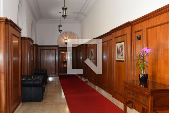 Hall de entrada de apartamento à venda com 1 quarto, 140m² em Cerqueira César, São Paulo
