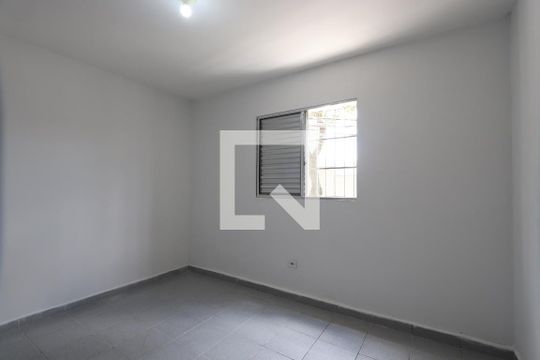 Quarto de casa para alugar com 1 quarto, 56m² em Jardim Iva, São Paulo