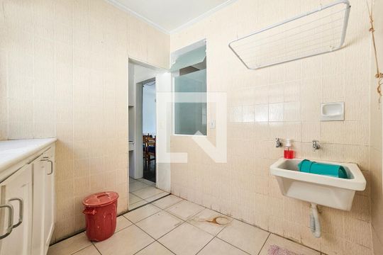 Área de Serviço de apartamento para alugar com 2 quartos, 74m² em Jardim Belmar, Guarujá