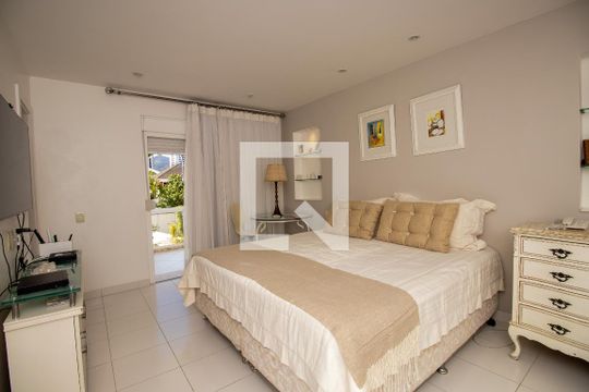 Quarto 1 de casa de condomínio à venda com 4 quartos, 660m² em Barra da Tijuca, Rio de Janeiro