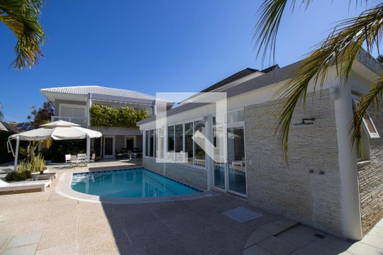 Área comum - Piscina de casa de condomínio à venda com 4 quartos, 660m² em Barra da Tijuca, Rio de Janeiro