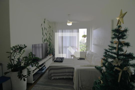 Apartamento à venda com 2 quartos, 72m² em Vila Sofia, São Paulo