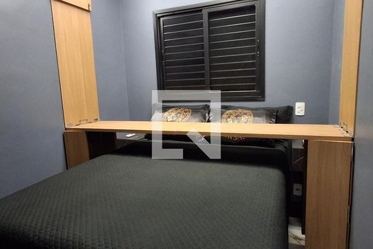 Quarto de apartamento para alugar com 2 quartos, 90m² em Santa Maria, São Caetano do Sul