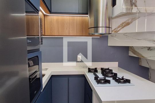 Cozinha de apartamento para alugar com 2 quartos, 90m² em Santa Maria, São Caetano do Sul