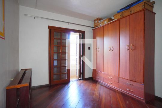 Quarto 4 - Terceiro andar de casa à venda com 4 quartos, 401m² em Jardim Floresta, Porto Alegre