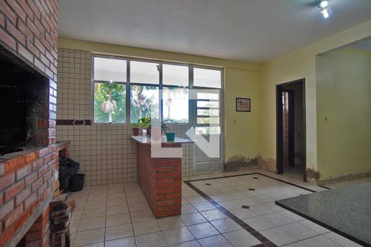 Área comum - Área Churrasqueira de casa à venda com 4 quartos, 401m² em Jardim Floresta, Porto Alegre