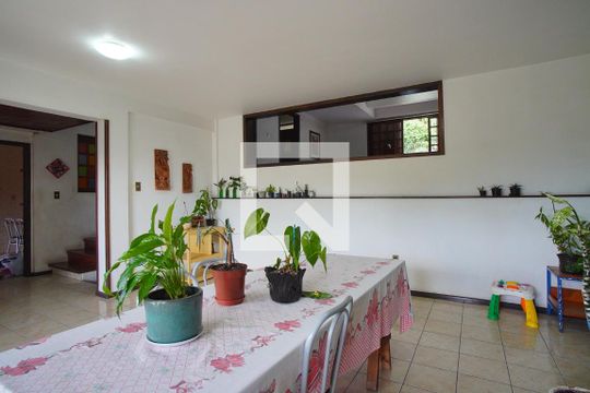 Sala de Jantar de casa à venda com 4 quartos, 401m² em Jardim Floresta, Porto Alegre