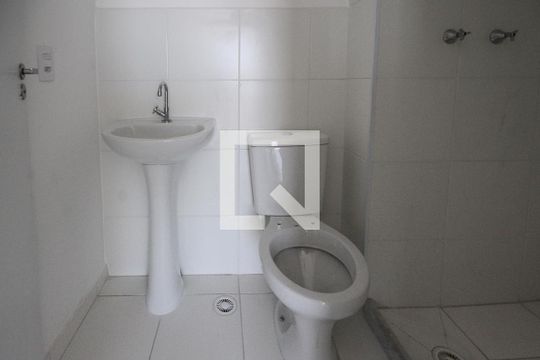 Banheiro de apartamento à venda com 2 quartos, 37m² em Vila Virginia, São Paulo