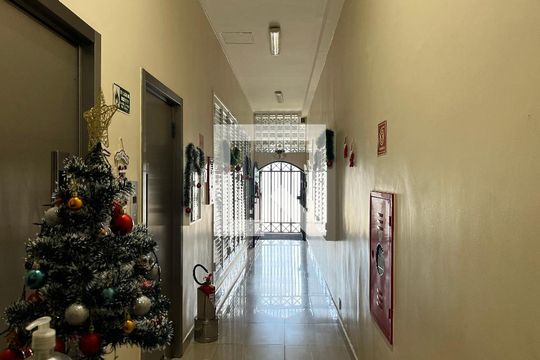 Hall de entrada de apartamento à venda com 2 quartos, 63m² em Saúde, São Paulo