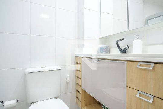 Banheiro da suíte de apartamento à venda com 3 quartos, 104m² em Vila Caminho do Mar, São Bernardo do Campo