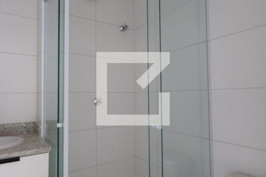 Banheiro de apartamento para alugar com 2 quartos, 40m² em Parque da Vila Prudente, São Paulo