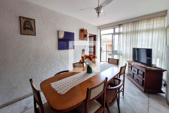 Sala 2 de casa à venda com 4 quartos, 170m² em Icaraí, Niterói